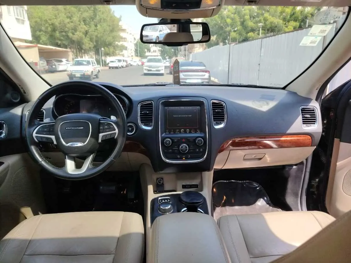 Car image 23