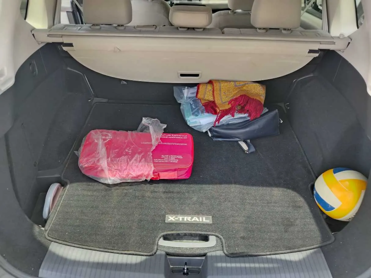 Car image 30