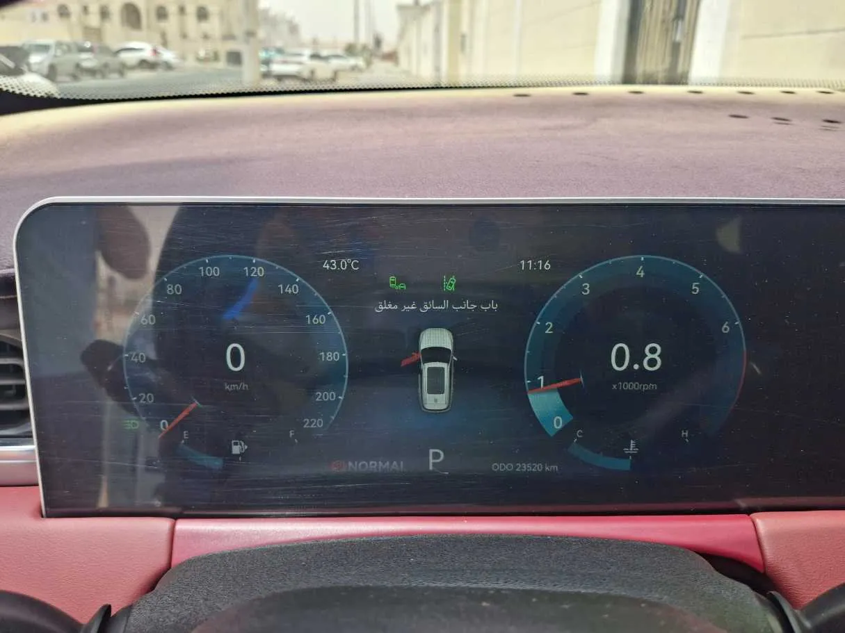 Car image 15