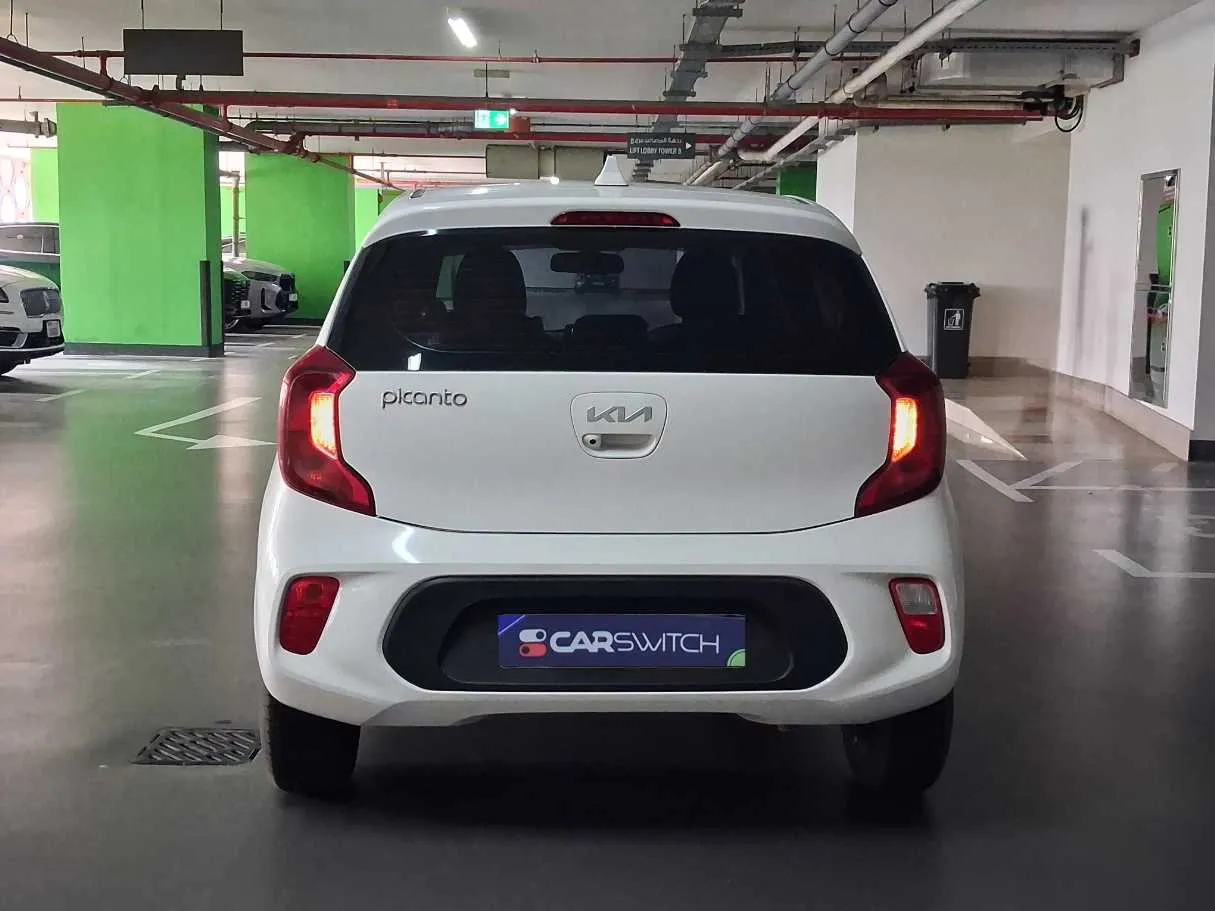 Car image 6