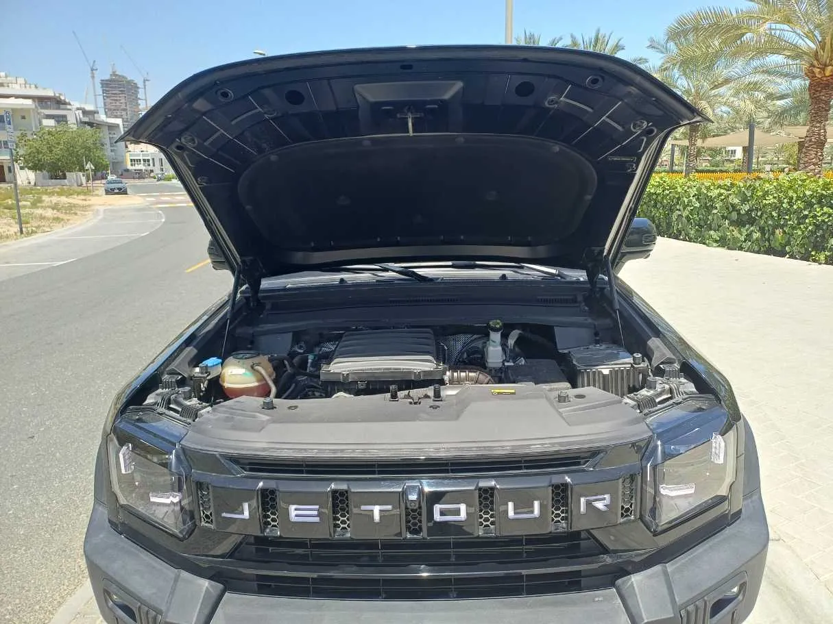 Car image 25