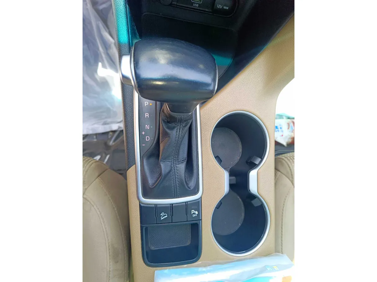 Car image 22