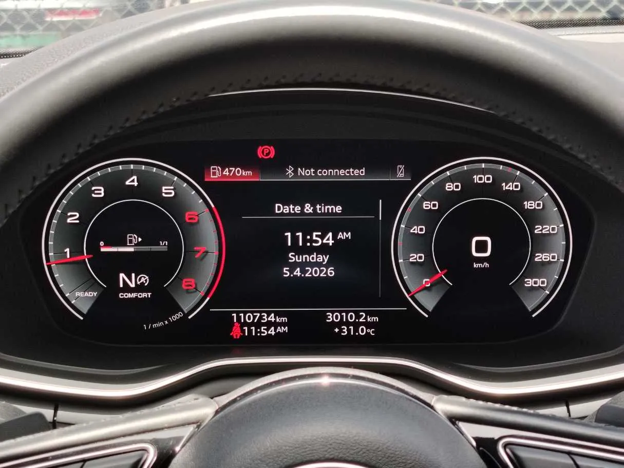 Car image 27