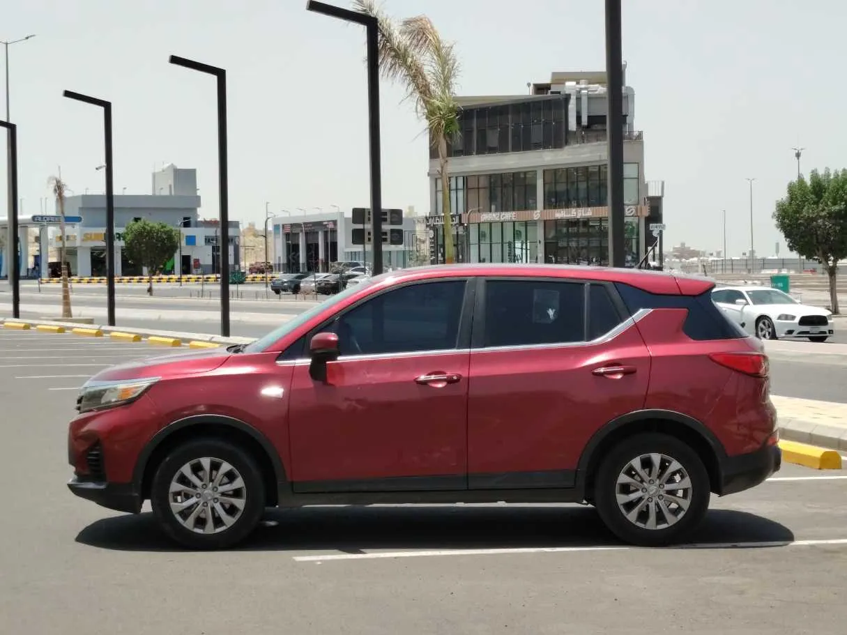 Car image 8