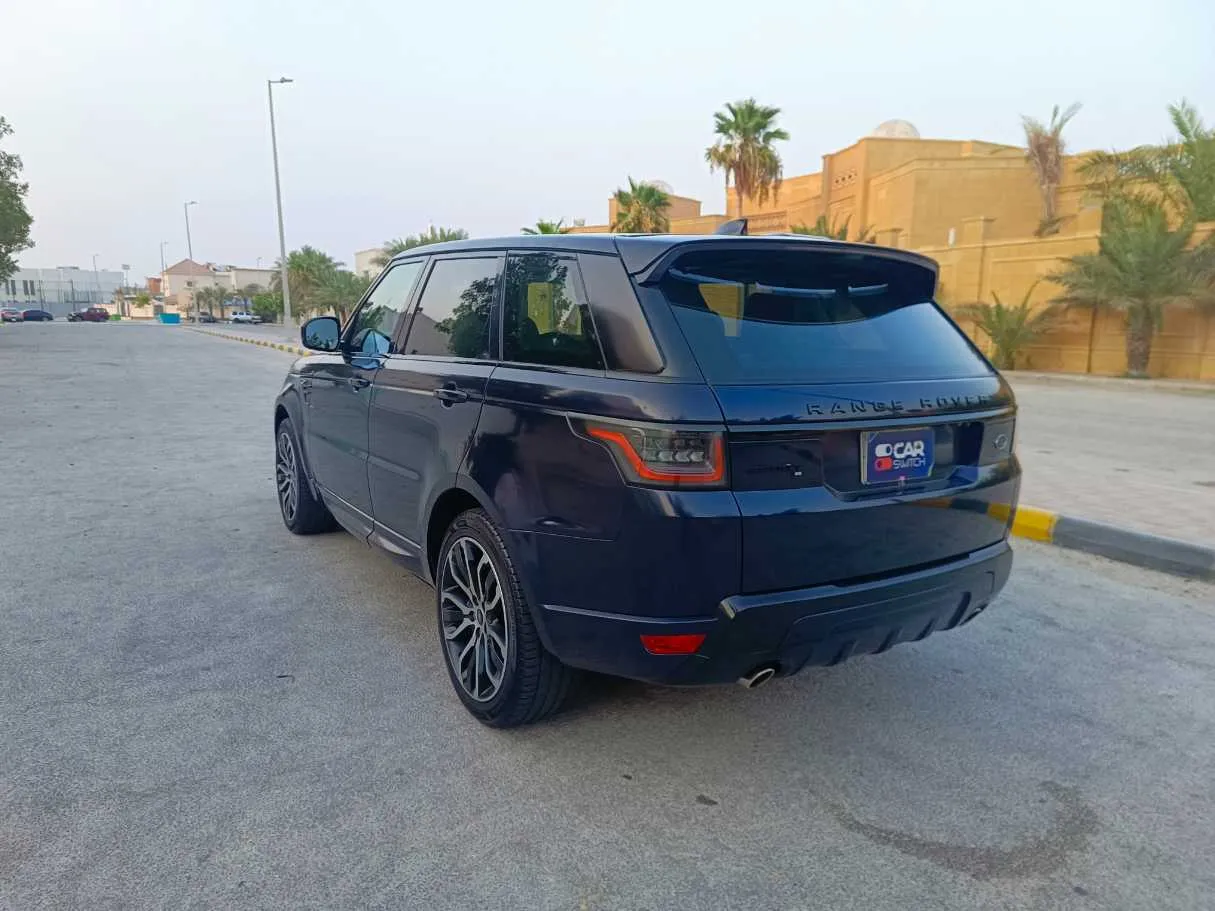 Car image 7