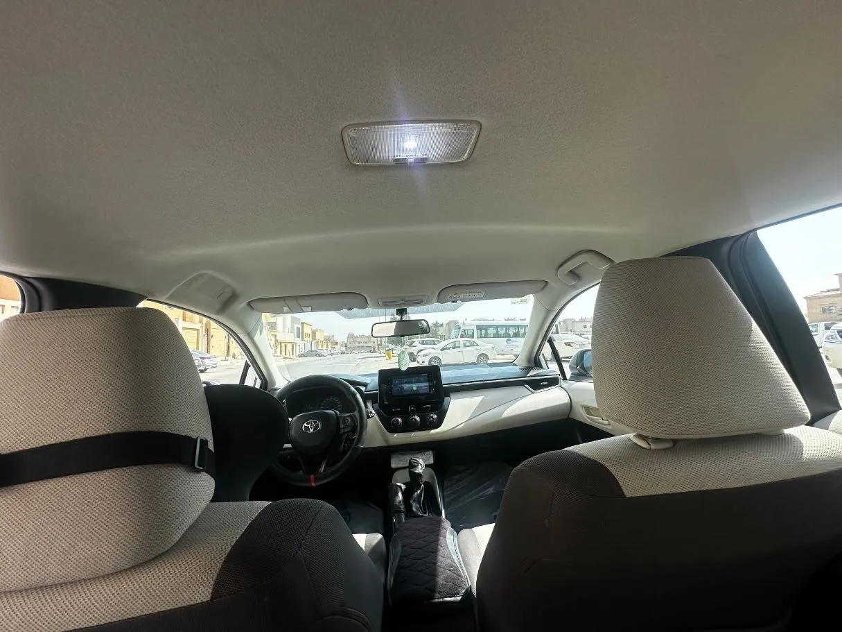 Car image 15