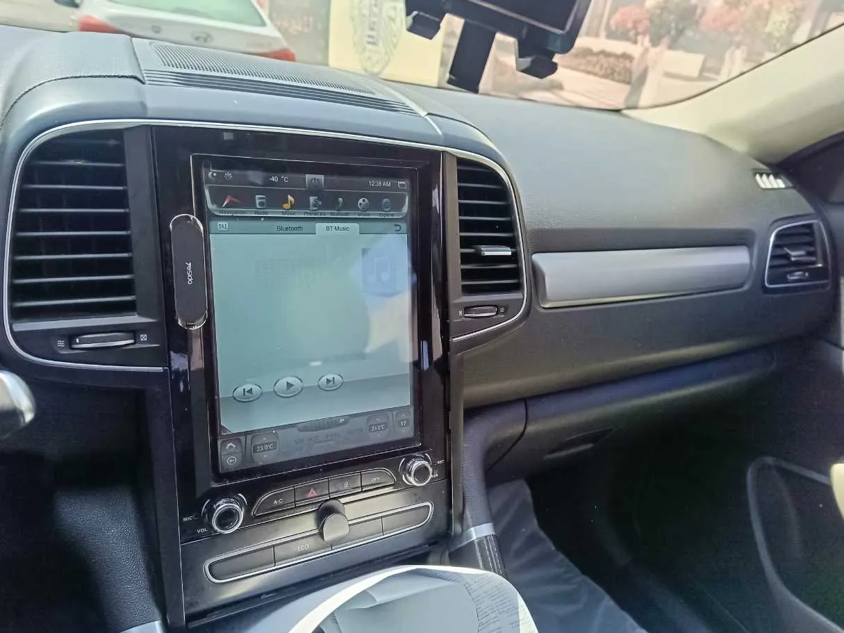 Car image 21