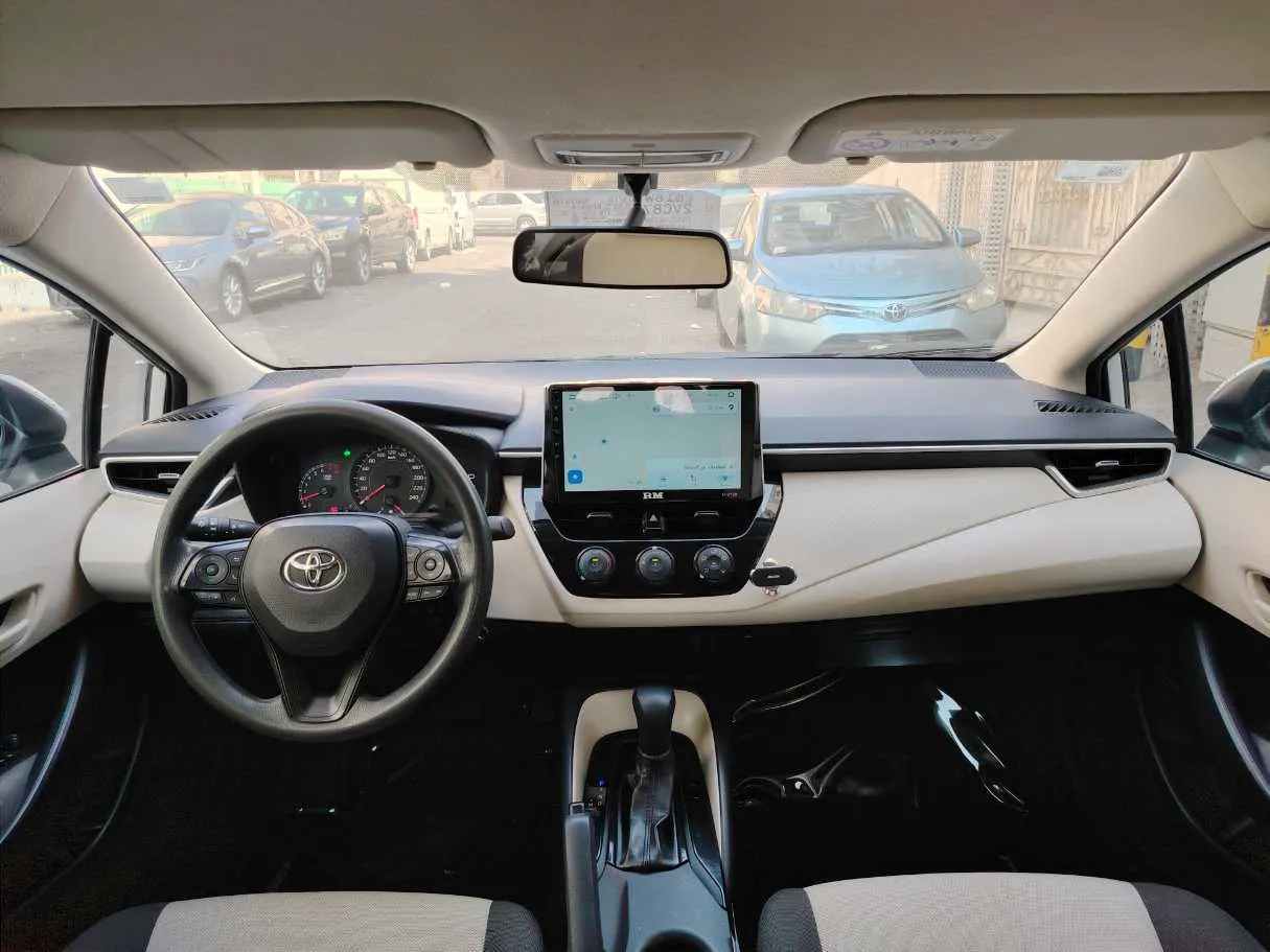 Car image 17