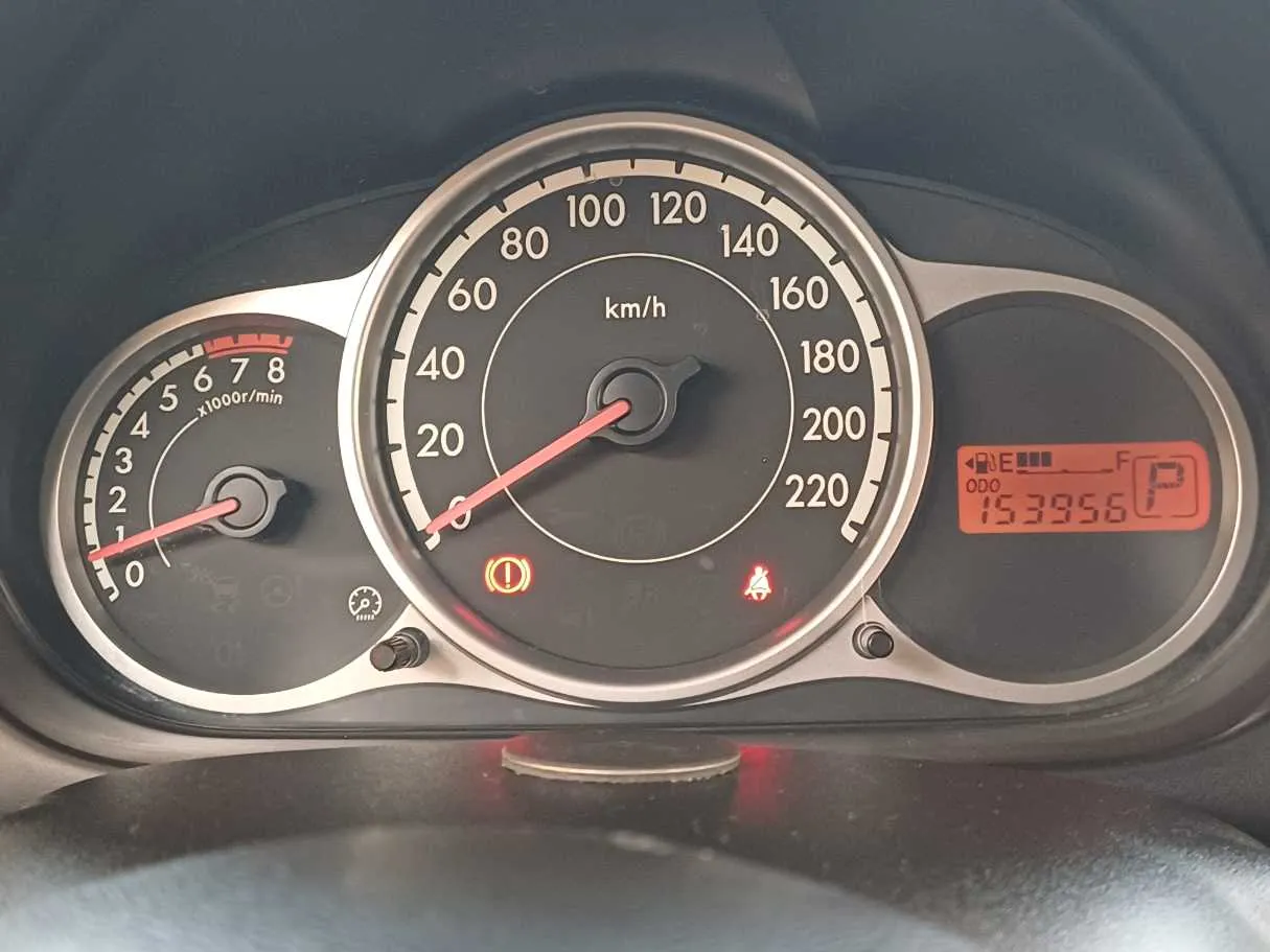 Car image 19