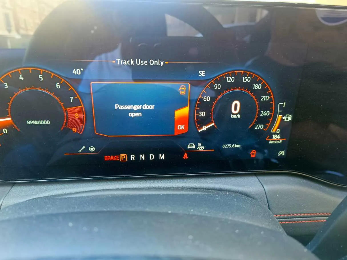 Car image 23
