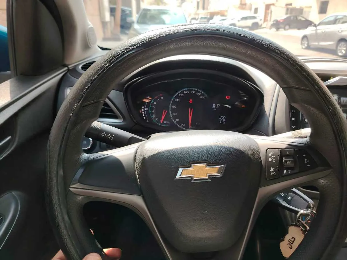 Car image 28