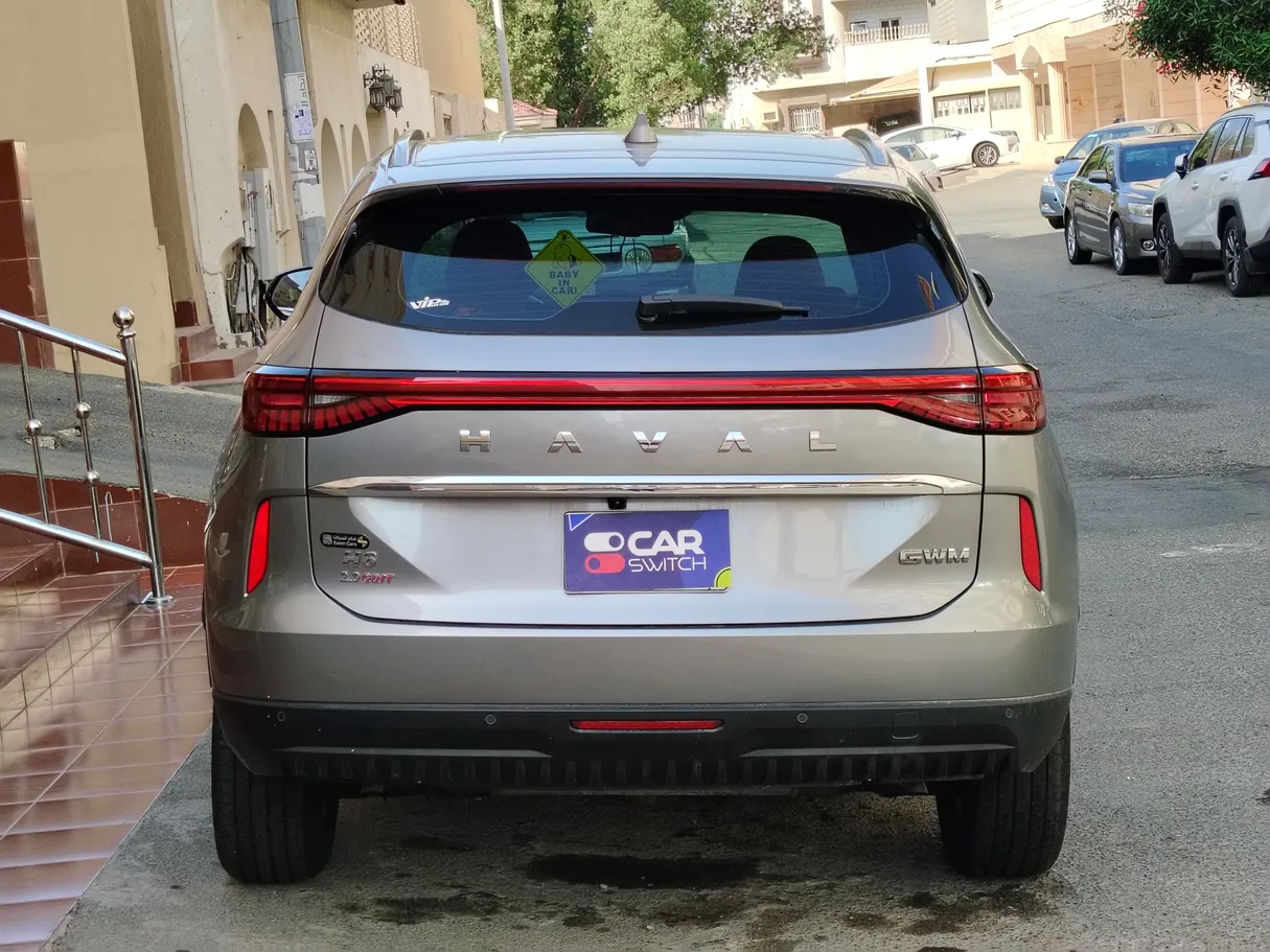 Car image 6
