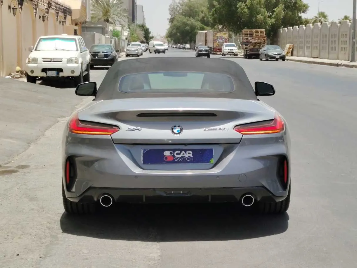 Car image 6