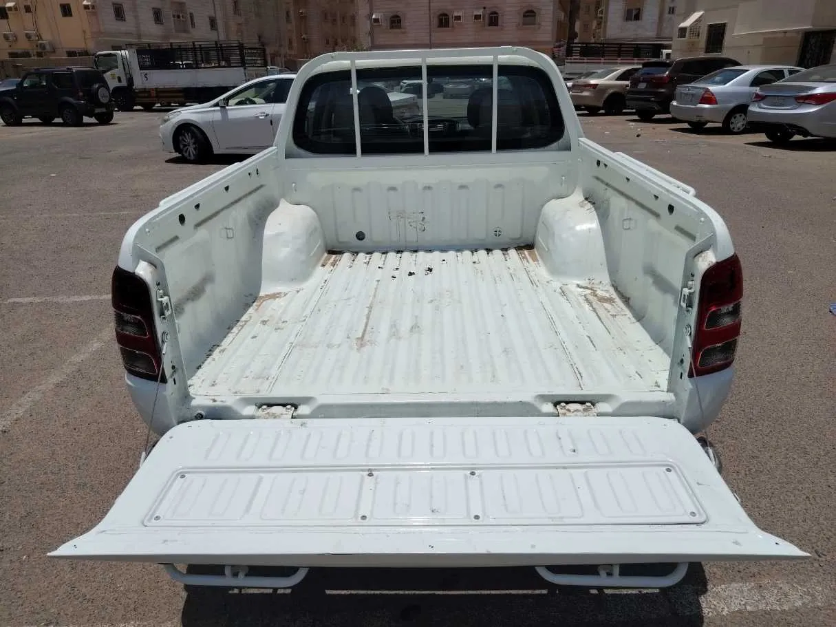 Car image 23
