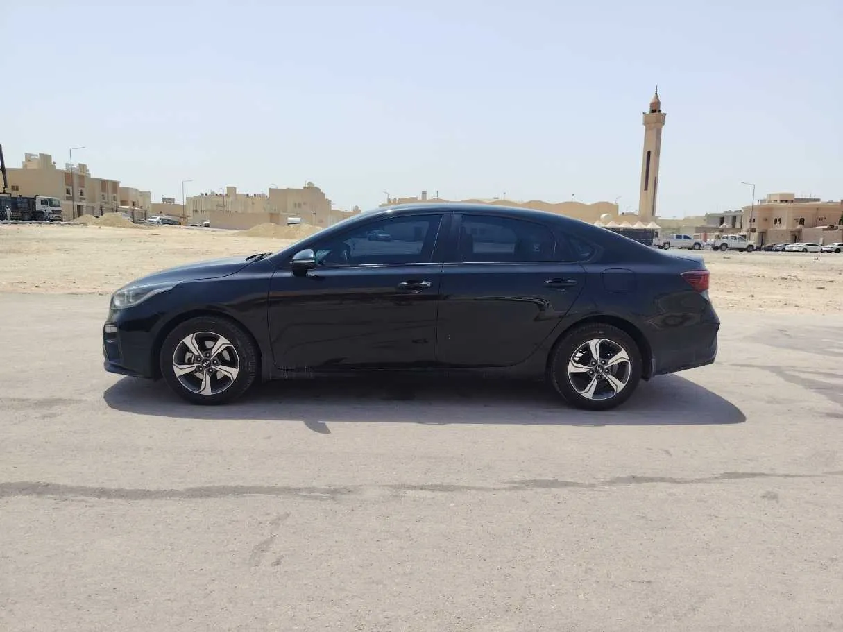 Car image 8