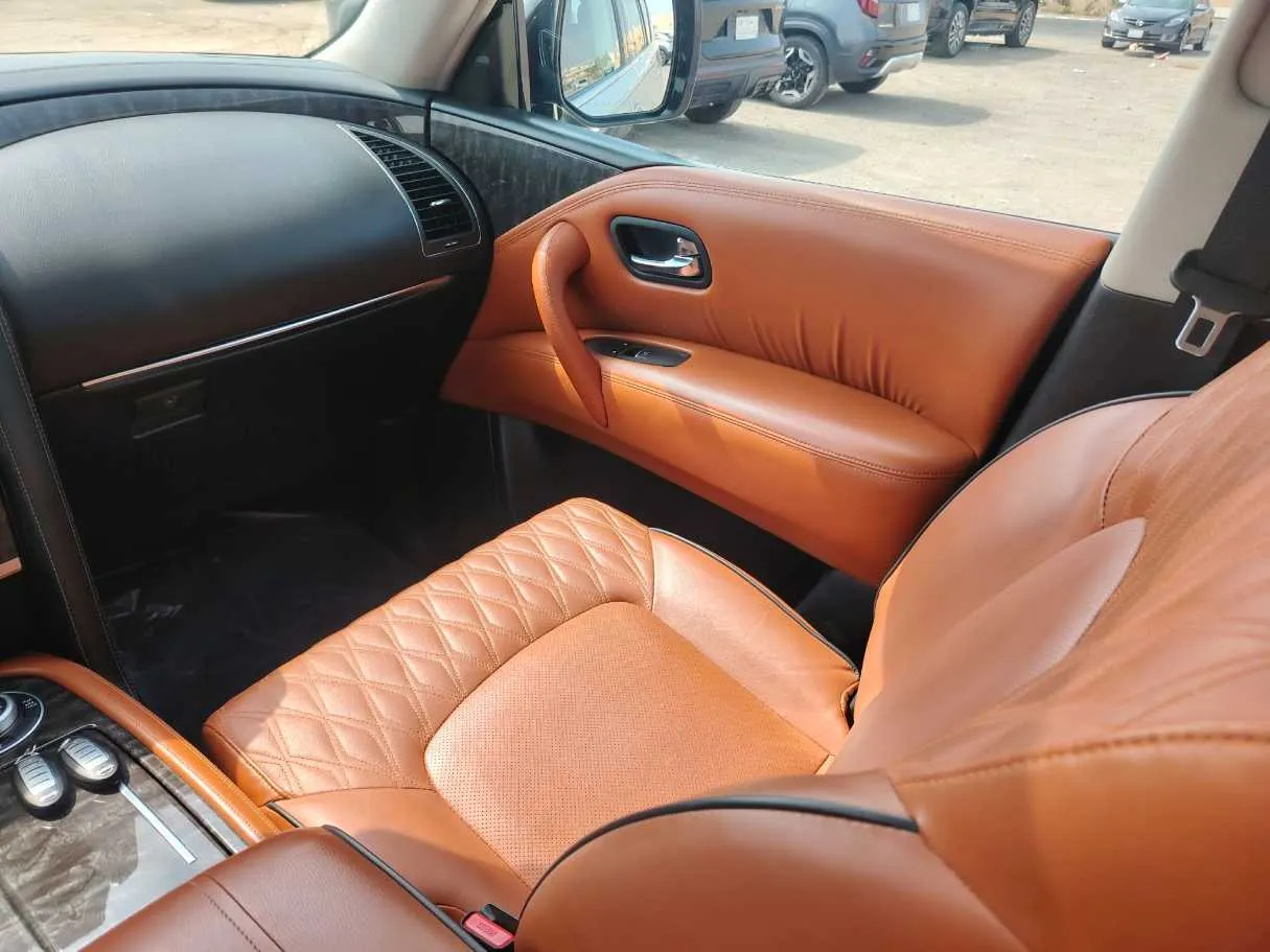 Car image 23