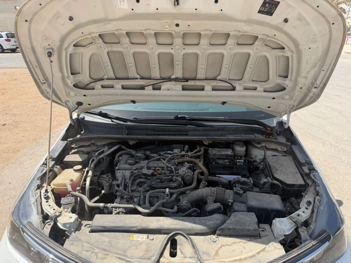 Car image 25