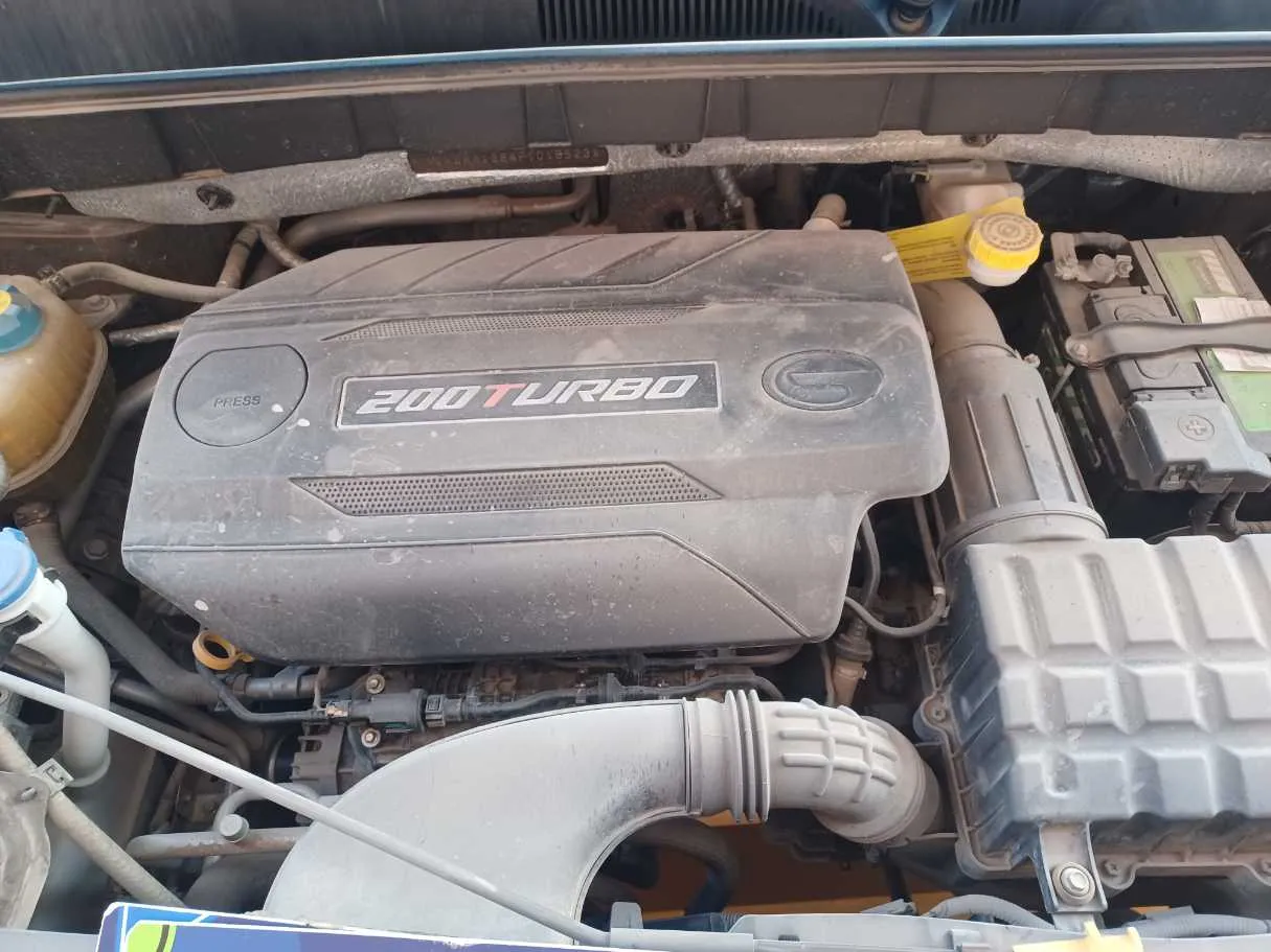 Car image 21