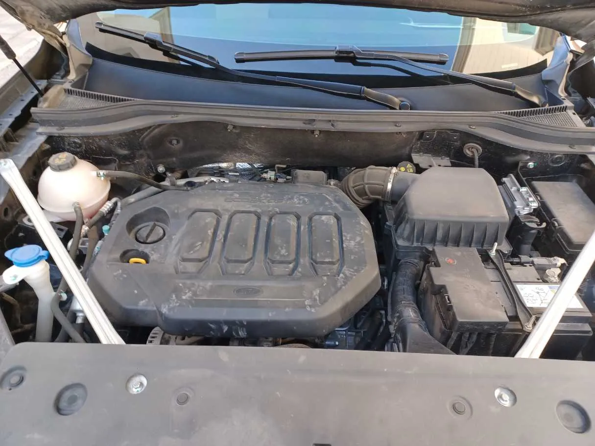 Car image 26