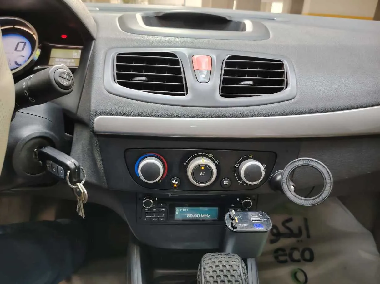 Car image 26