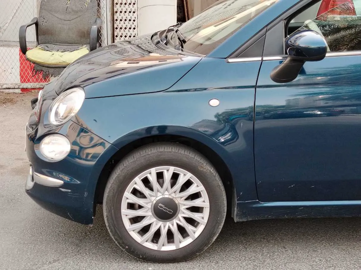 Car image 12