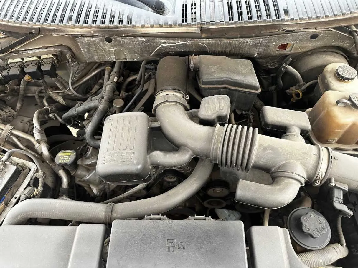 Car image 29
