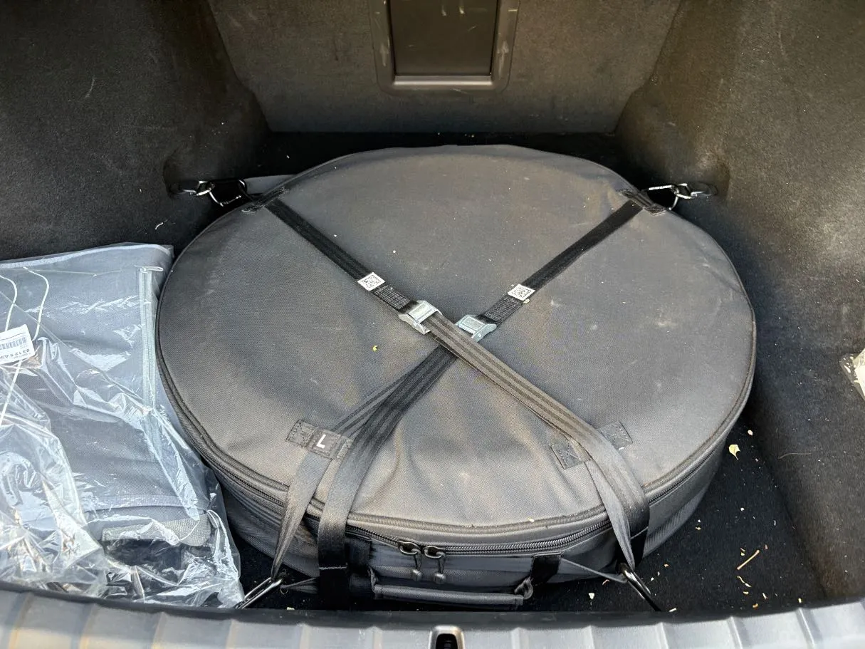 Car image 29