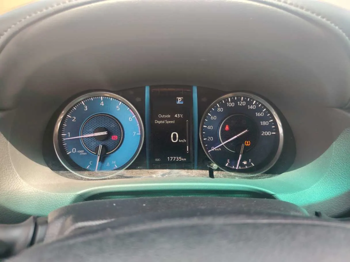 Car image 23