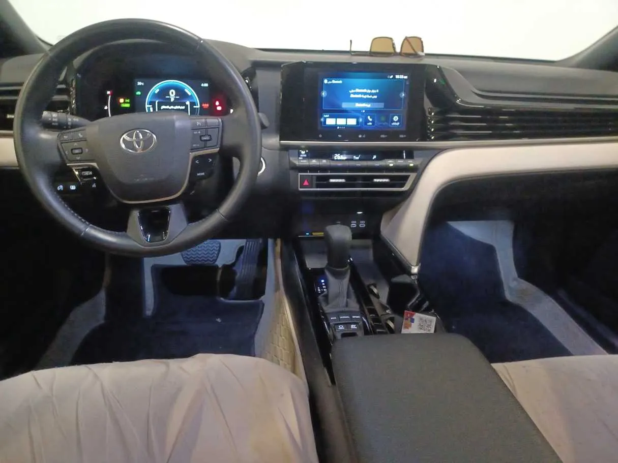 Car image 16