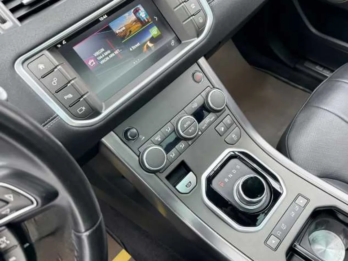 Car image 13
