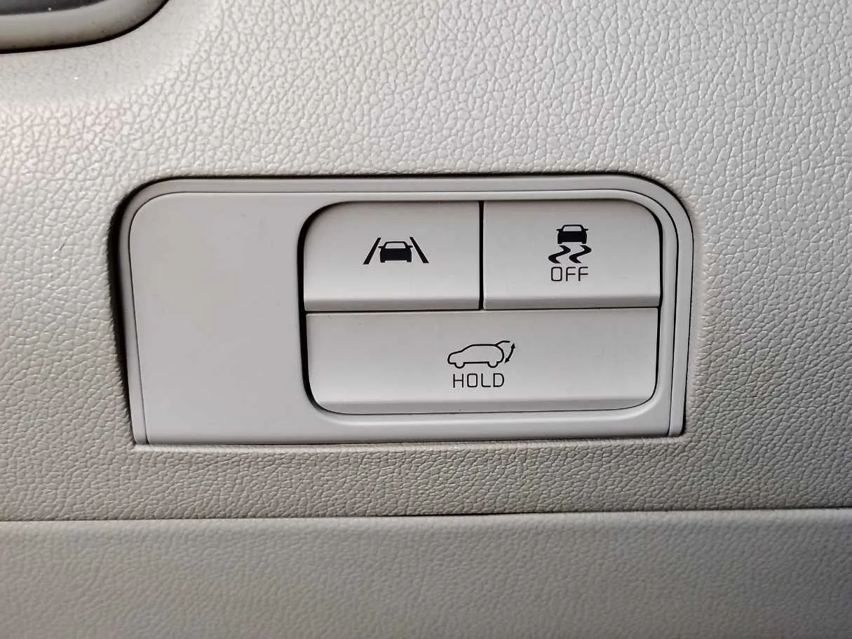 Car image 36
