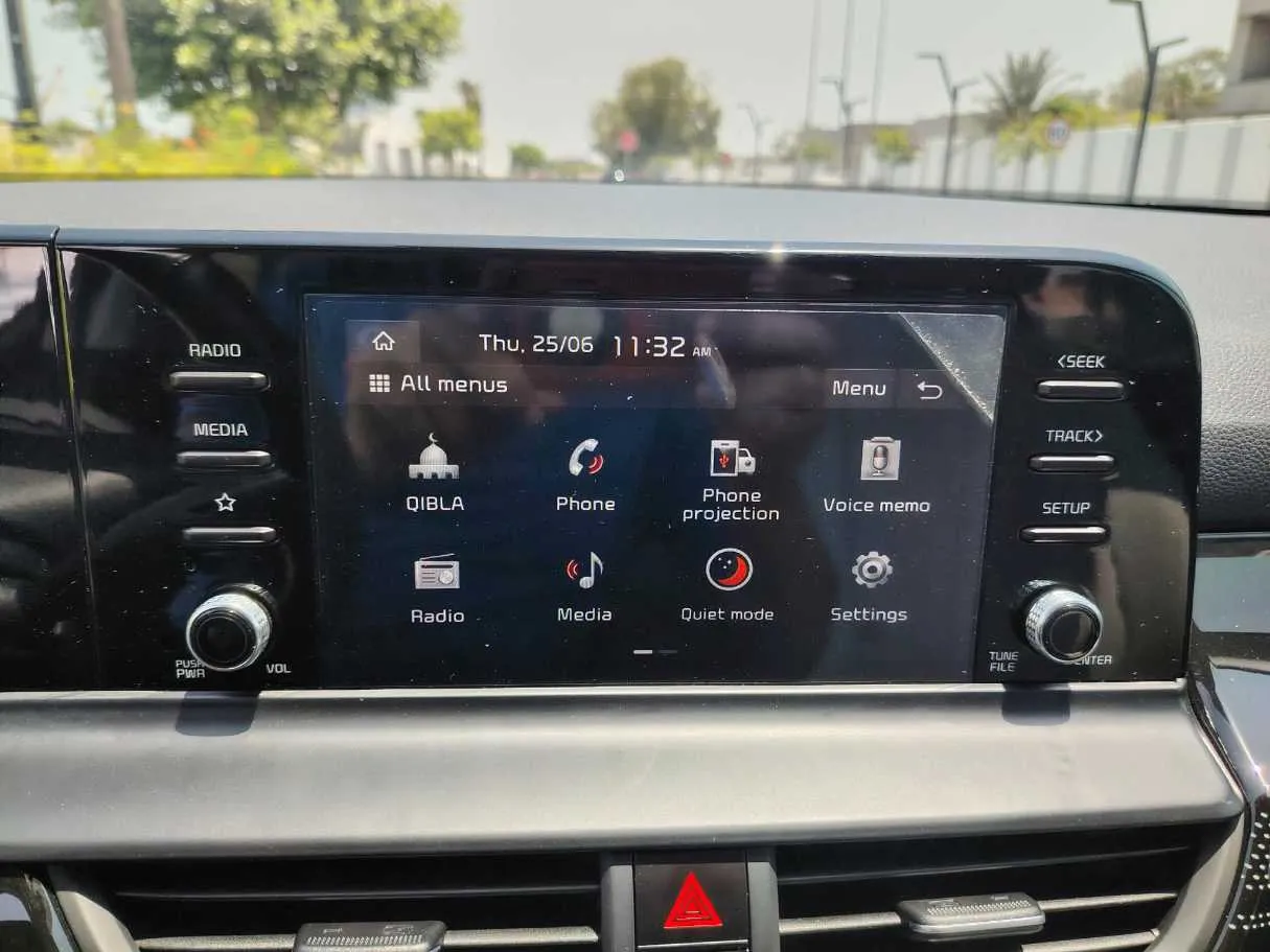 Car image 23
