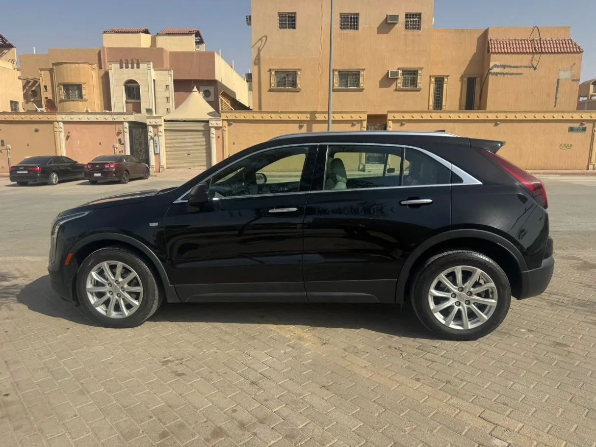Car image 8