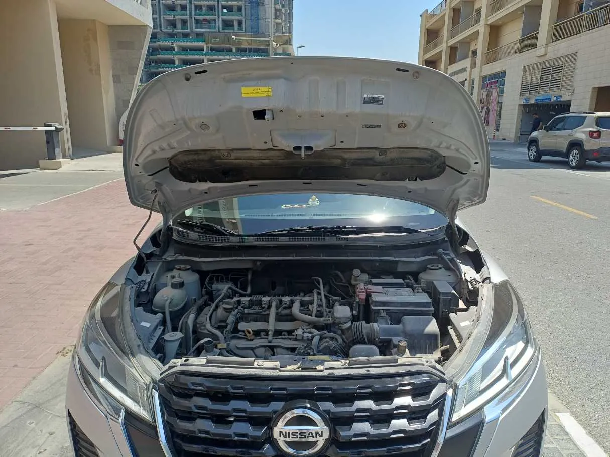 Car image 23