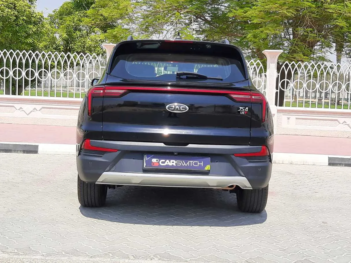 Car image 6