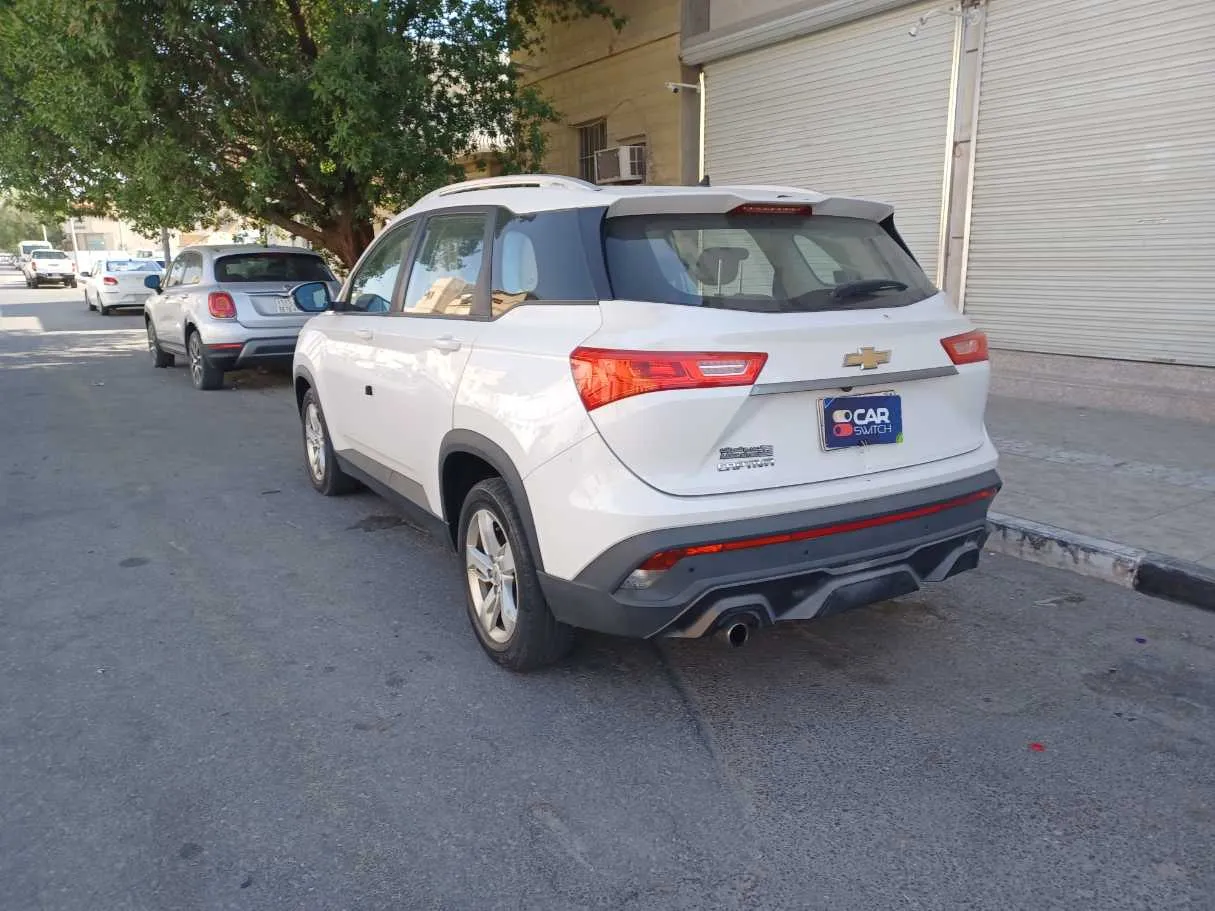 Car image 7