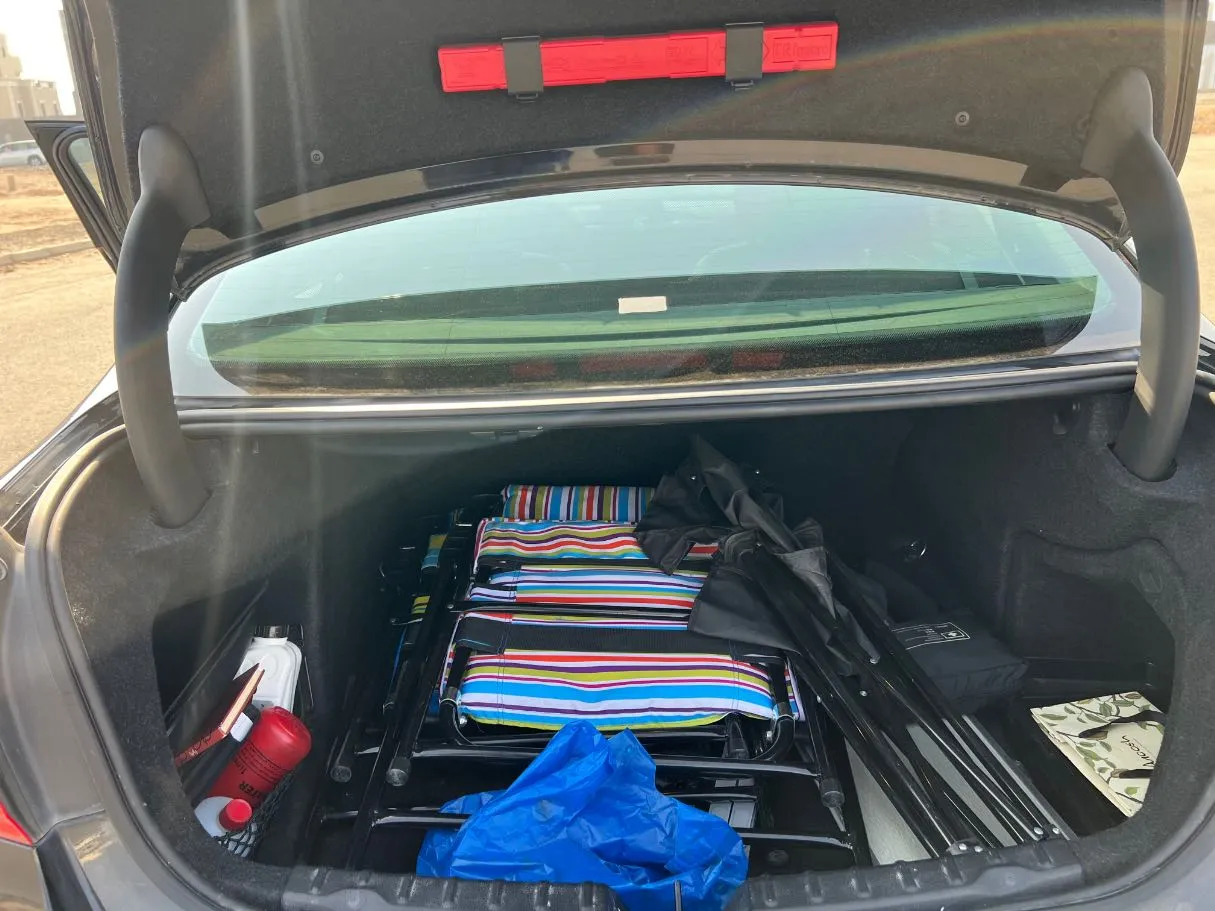 Car image 21