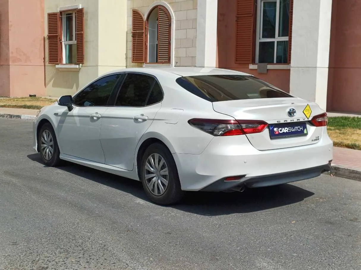 Car image 7