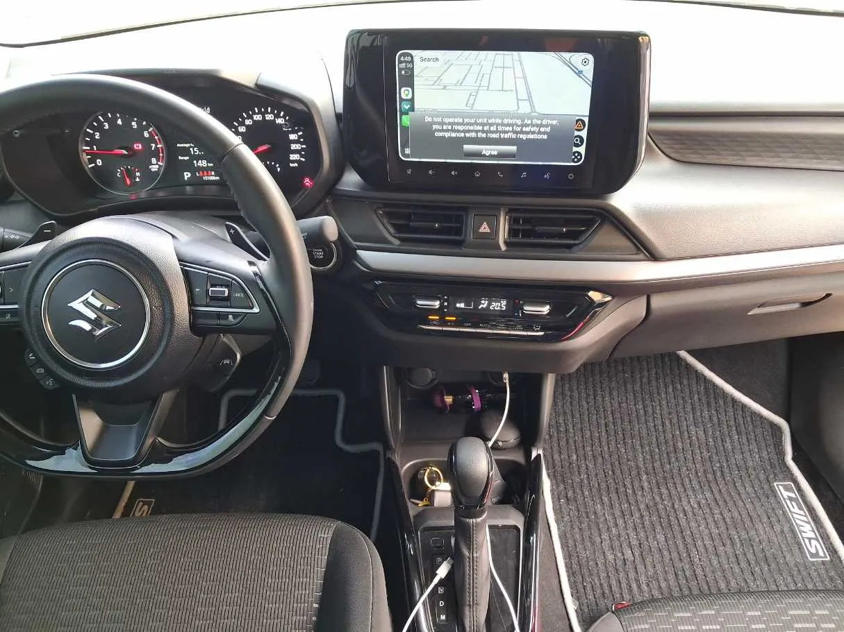 Car image 15