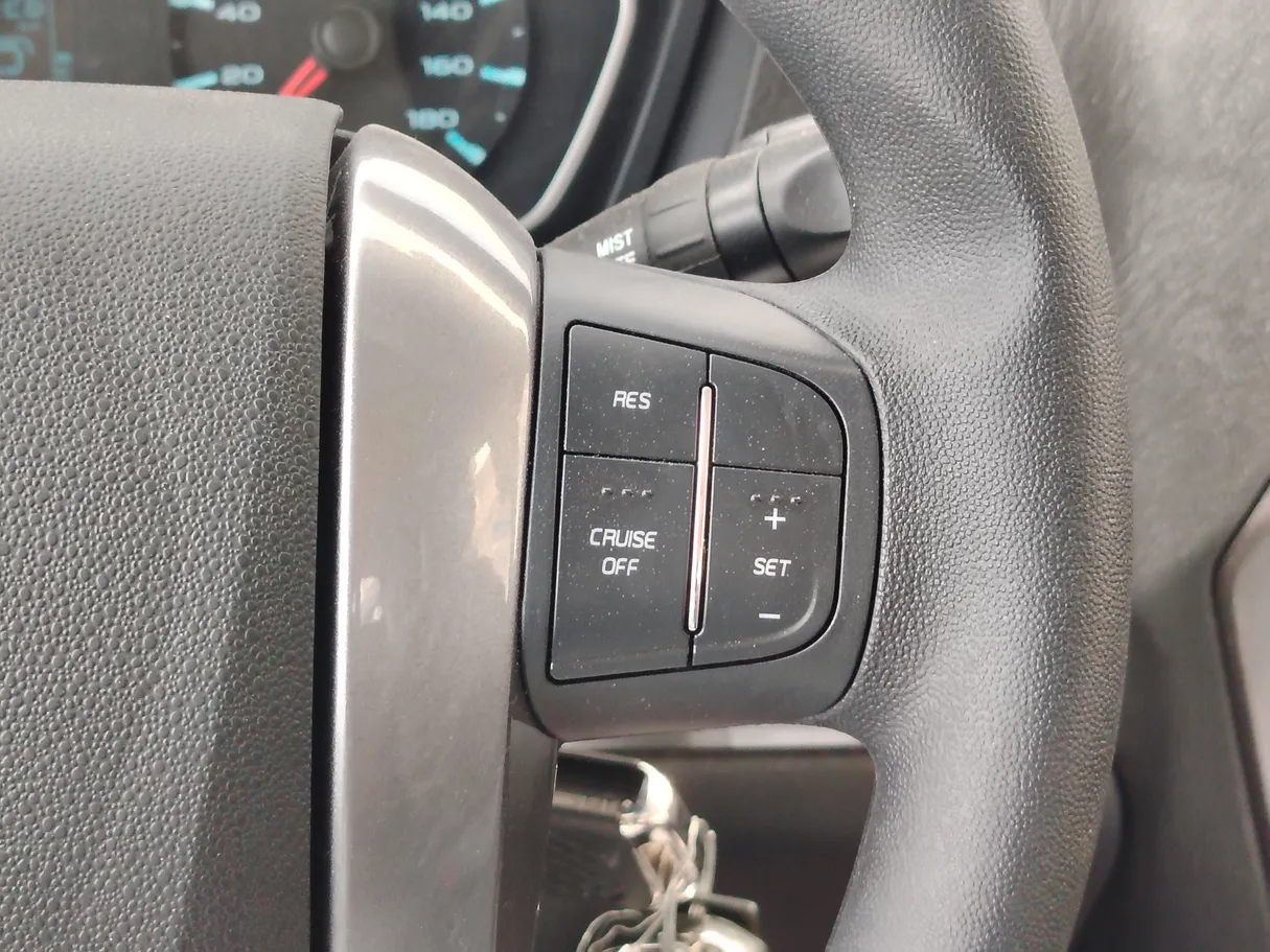 Car image 27