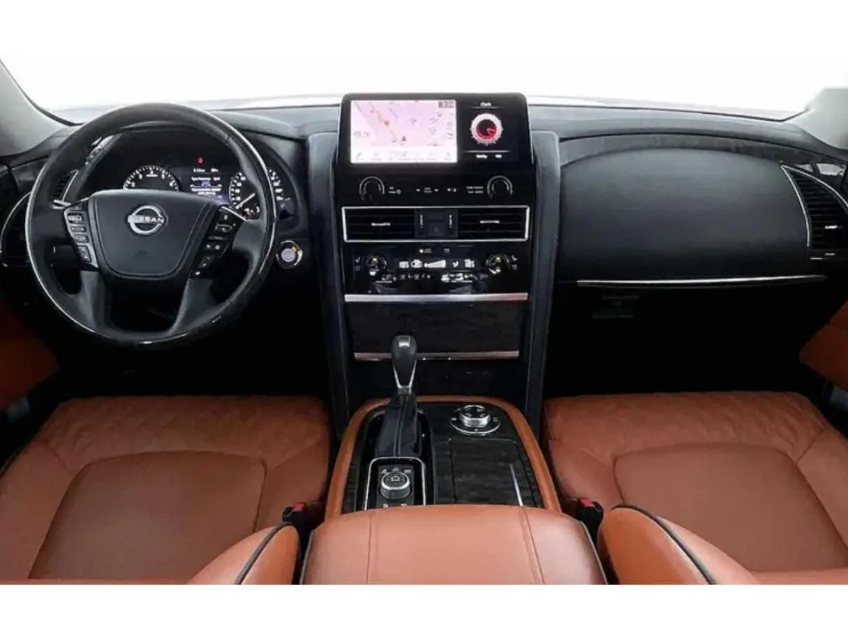 Car image 16
