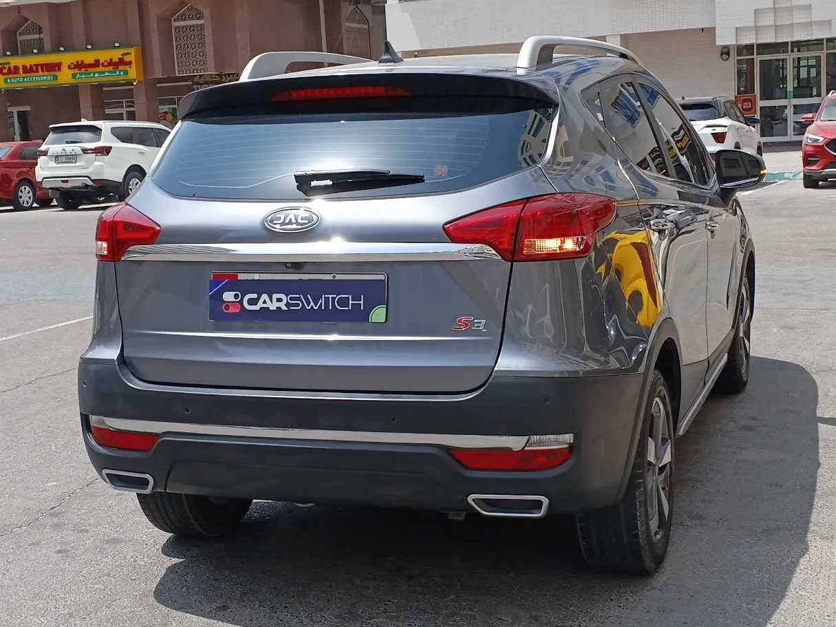 Car image 7