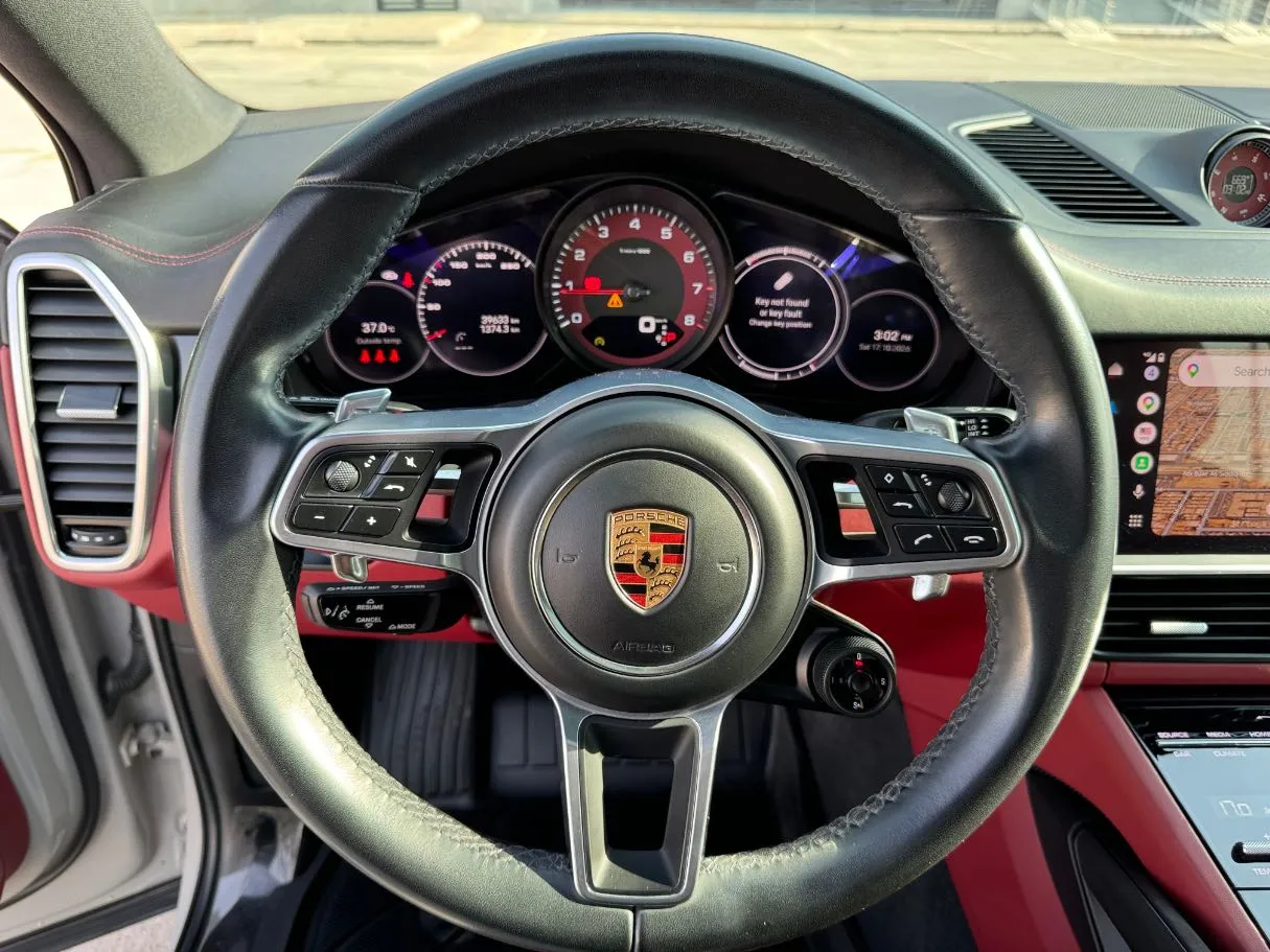 Car image 20