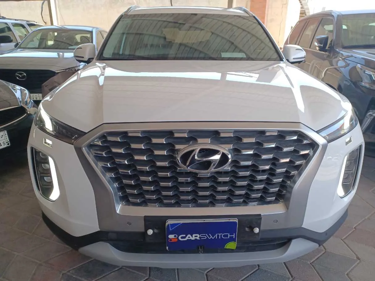 Car image 2