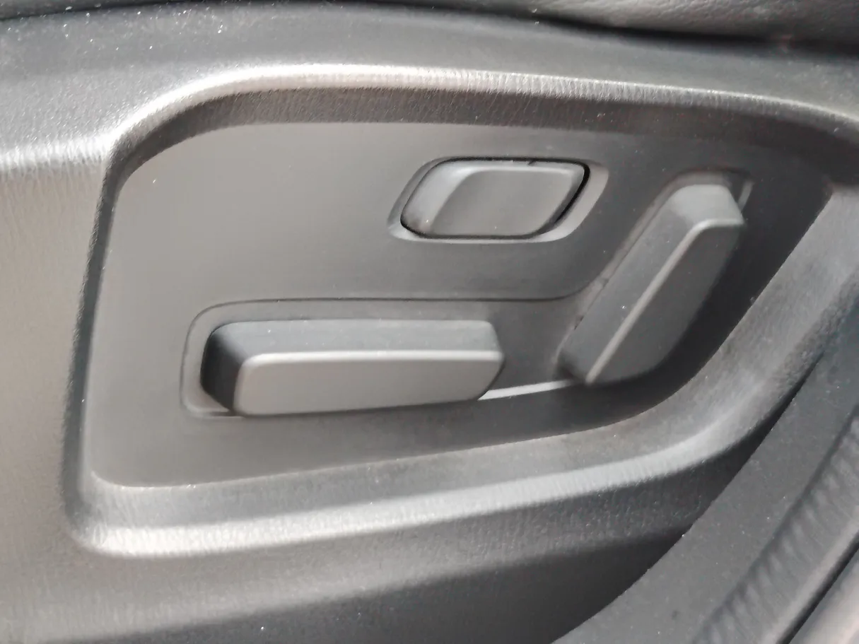 Car image 31