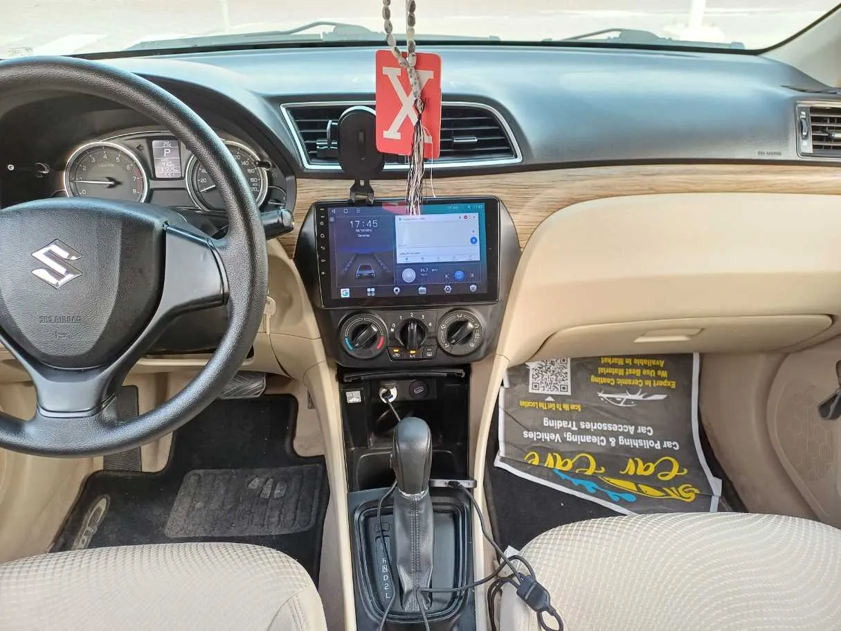 Car image 17