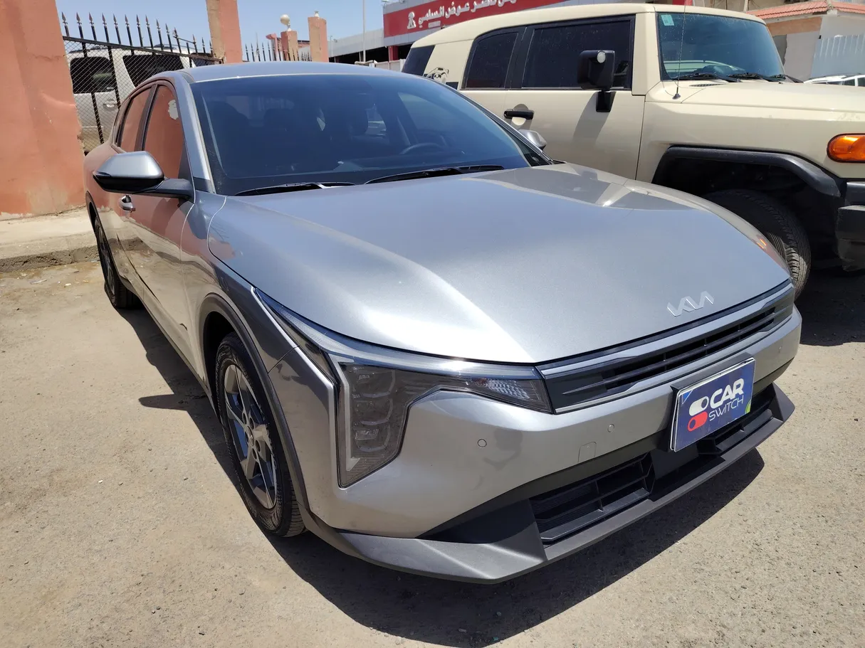 Car image 3