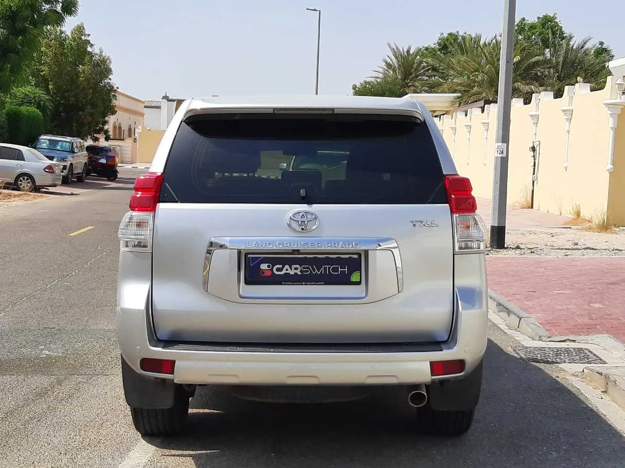 Car image 6
