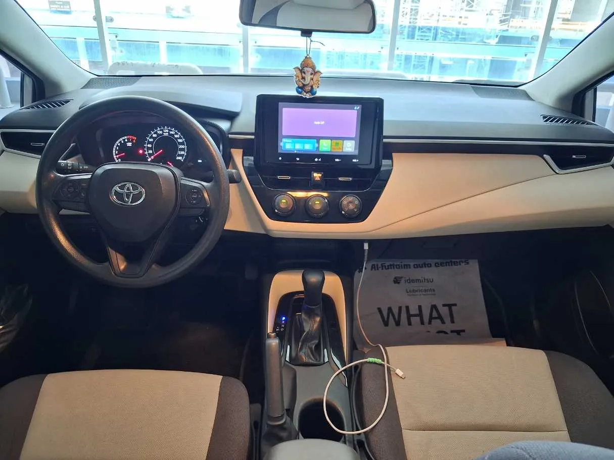 Car image 15