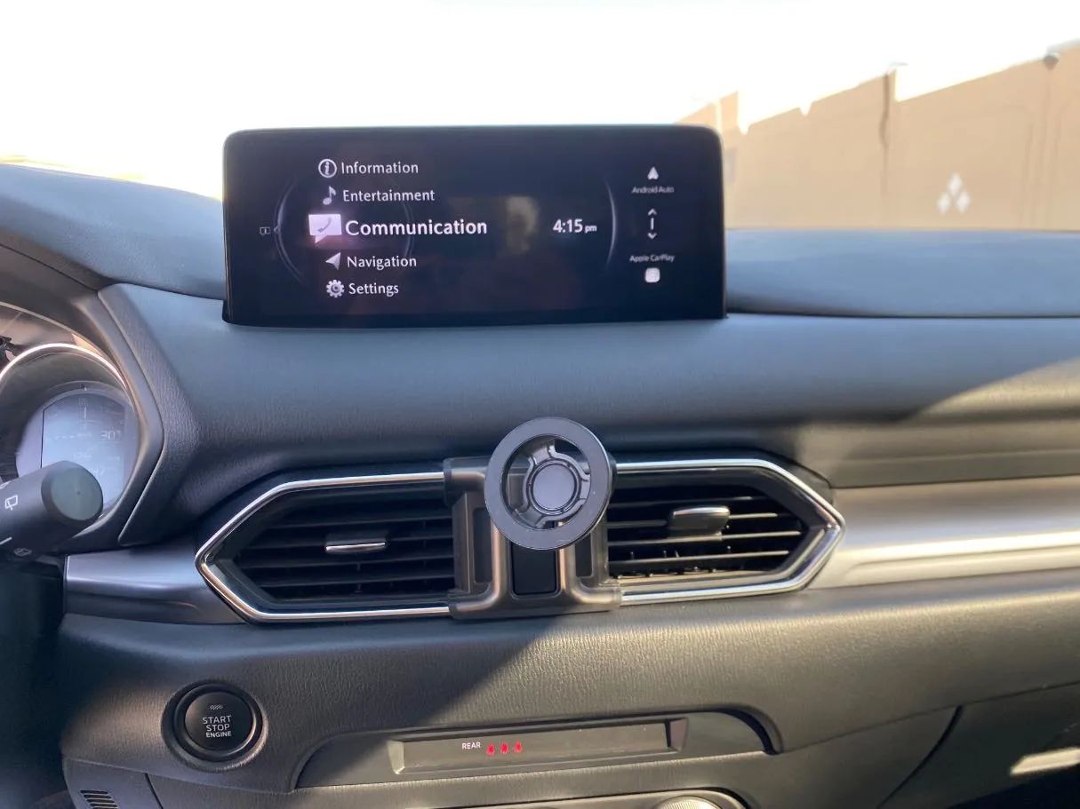 Car image 16